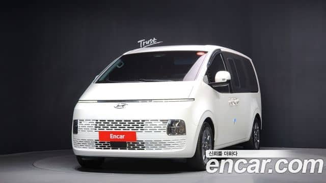 Hyundai Staria, 2023