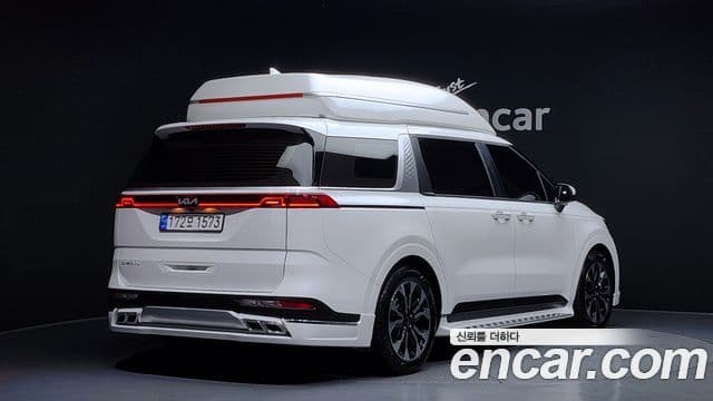 Kia Carnival 2023 — Фото 2/20