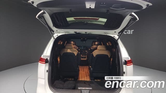 Kia Carnival 2023 — Фото 20/20
