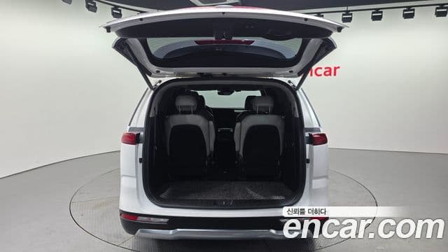 Kia Carnival 2020 — фото 20 из 20