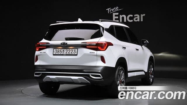 Kia Seltos 2021 — ფოტო 2/20