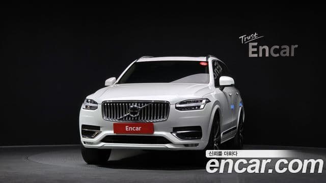 Volvo XC90 2022 — ფოტო 3/20