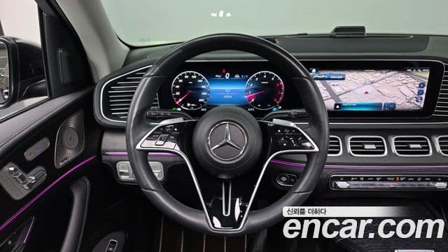 Mercedes-Benz GLE-Class 2024 — ფოტო 13/20