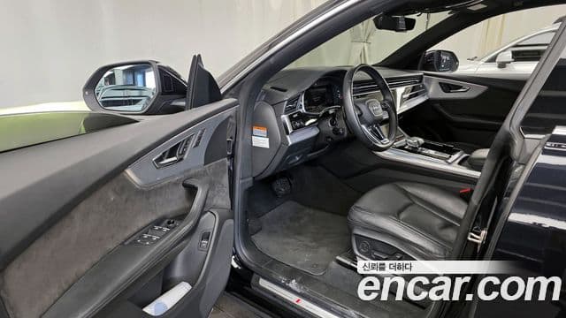 Audi Q7 2021 — Şəkil 9/20