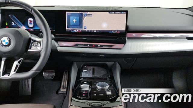 BMW 5 Series 2025 — фото 14 из 20