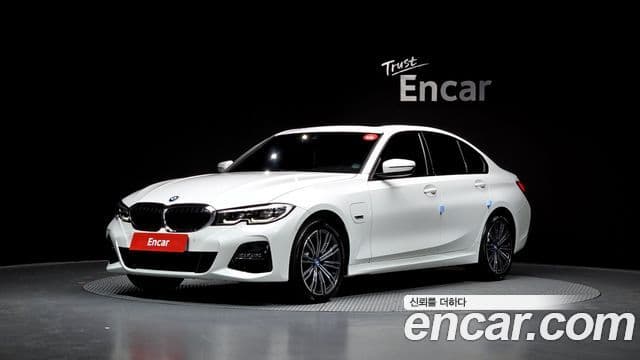 BMW 3 Series 2022 — Şəkil 1/20