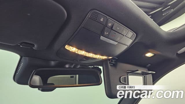 Mercedes-Benz GLC-Class 2019 — ფოტო 16/20