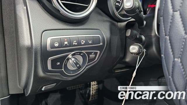 Mercedes-Benz GLC-Class 2019 — ფოტო 17/20