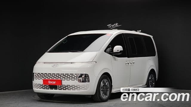 Hyundai Staria 2025 — ფოტო 1/20