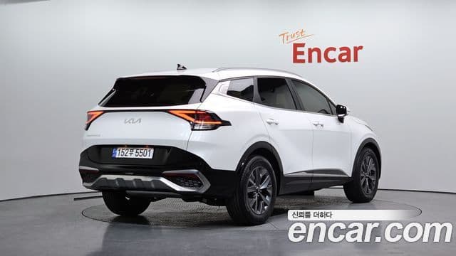 Kia Sportage 2022 — фото 2 из 20