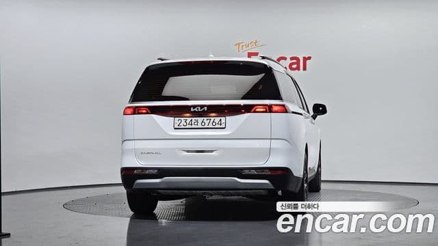 Kia Carnival 2021 — Фото 4/20