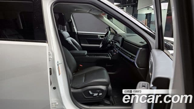Hyundai Santa Fe 2023 — Şəkil 10/20