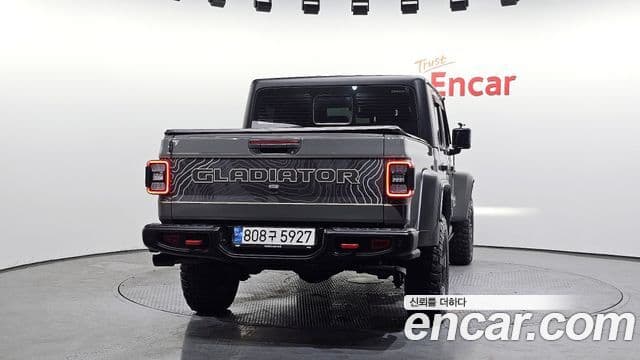 Jeep Gladiator 2022 — Şəkil 4/20