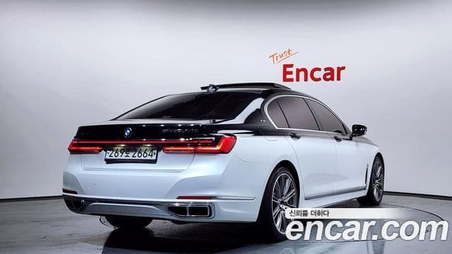 BMW 7 Series 2020 — фото 2 из 20