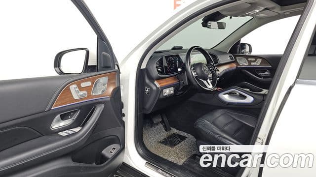 Mercedes-Benz GLE-Class 2021 — ფოტო 10/20
