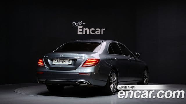 Mercedes-Benz E-Class 2019 — Şəkil 2/20