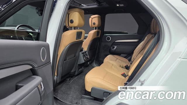 Land Rover Discovery 5 2024 — ფოტო 12/20