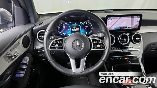 Mercedes-Benz GLC-Class 2021 — ფოტო 13/20