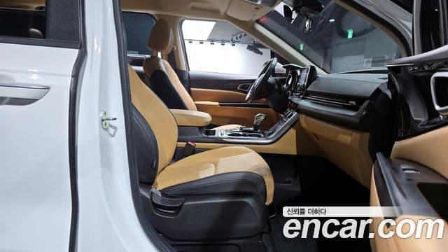 Kia Carnival 2021 — Şəkil 11/20