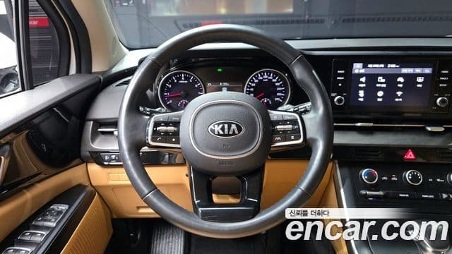 Kia Carnival 2021 — Şəkil 13/20