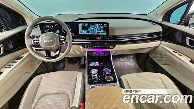 Kia Carnival 2024 — фото 10 из 20