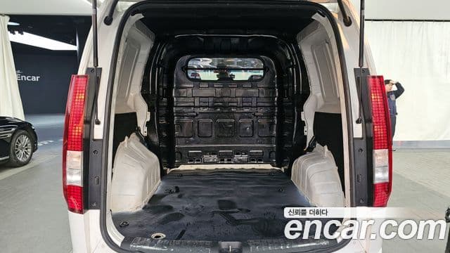 Hyundai Staria 2023 — Şəkil 20/20