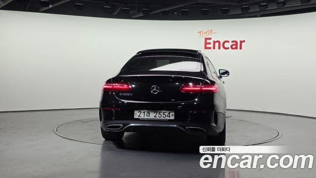 Mercedes-Benz E-Class 2019 — ფოტო 3/20