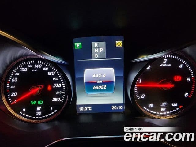 Mercedes-Benz GLC-Class 2018 — Şəkil 6/20