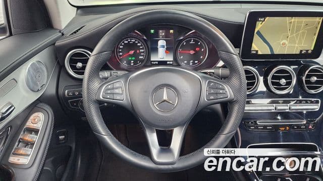 Mercedes-Benz GLC-Class 2018 — Şəkil 13/20