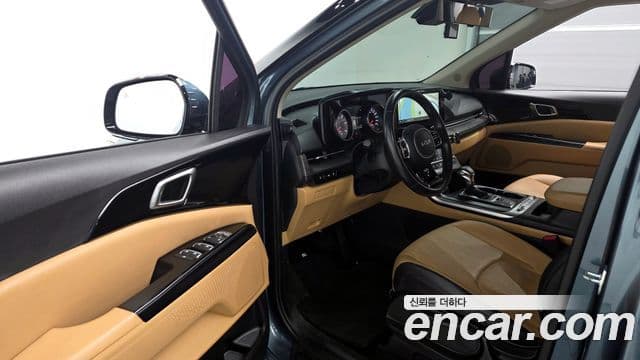 Kia Carnival 2022 — Фото 10/20