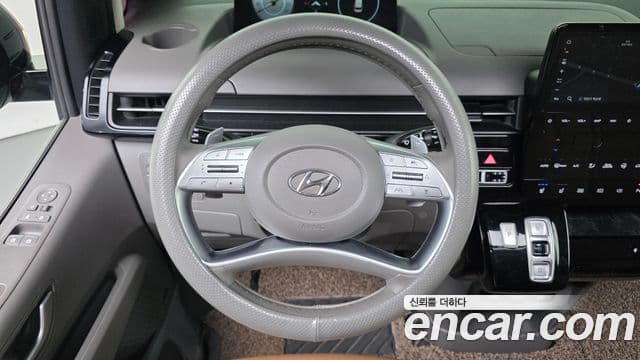 Hyundai Staria 2021 — ფოტო 13/20