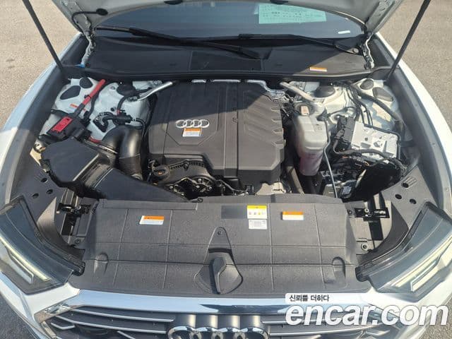 Audi A6 2022 — ფოტო 9/20