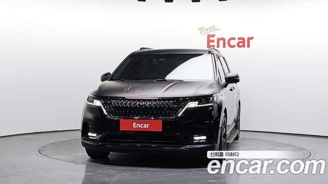 Kia Carnival 2021 — ფოტო 3/20