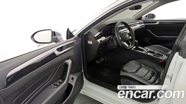 Volkswagen Arteon 2023 — Şəkil 10/20