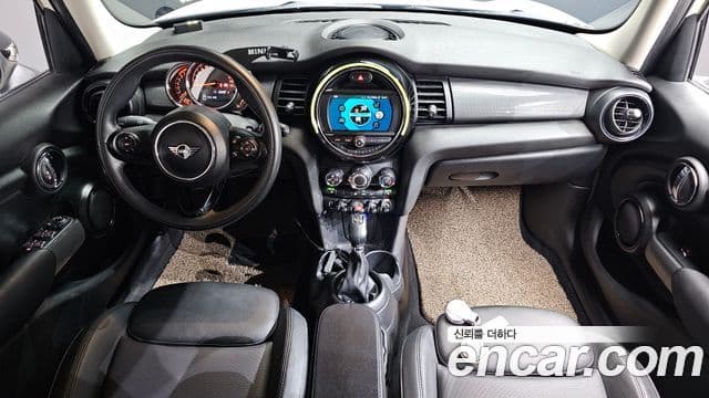 Mini Cooper 2019 — Şəkil 16/20