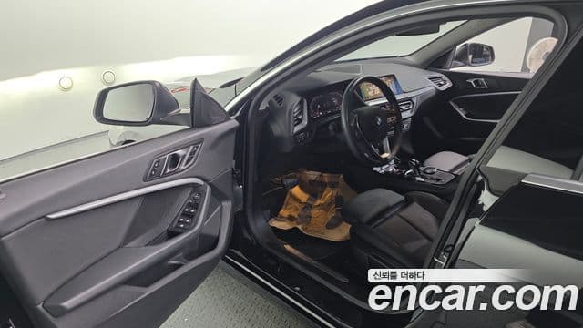 BMW 2 Series Gran Coupe 2024 — фото 11 из 20