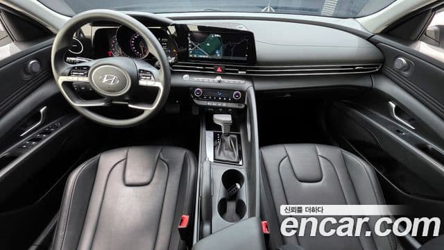 Hyundai The New Avante Hybrid 2022 — Photo 14/20