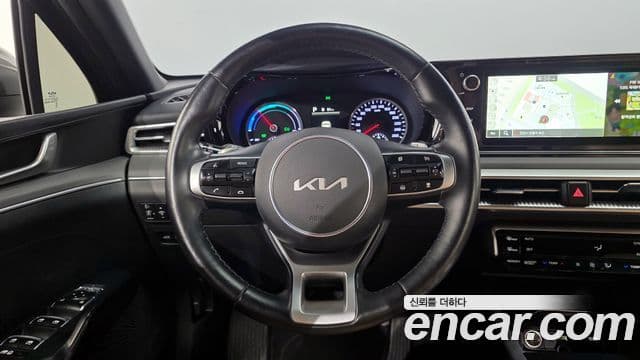 Kia K5 2022 — фото 12 из 20