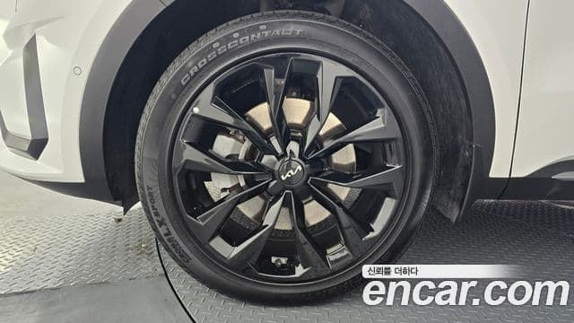 Kia Sorento 2022 — ფოტო 5/20