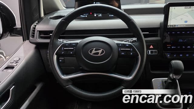 Hyundai Staria 2025 — ფოტო 13/20