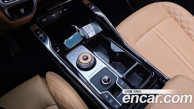 Kia Sorento 2022 — Фото 9/20