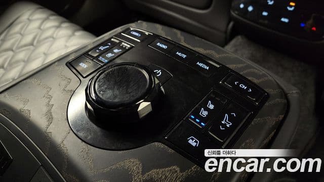 Genesis Electrified G80 2025 — Şəkil 19/20
