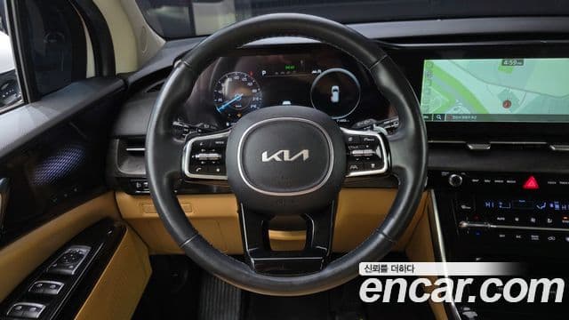 Kia Carnival 2022 — ფოტო 13/20