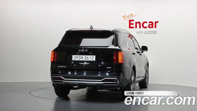 Kia Sorento 2023 — ფოტო 4/20