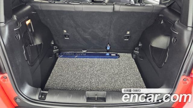 Jeep Renegade 2020 — ფოტო 14/20