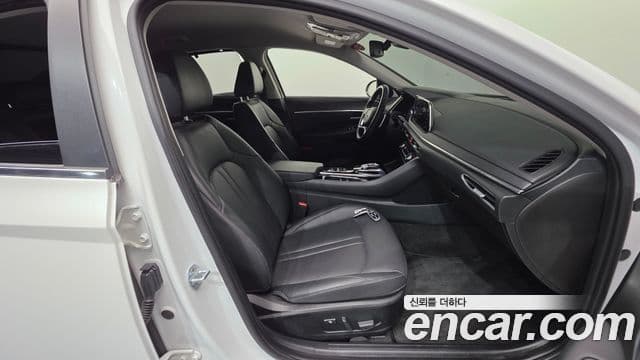 Hyundai Sonata 2019 — фото 10 из 20