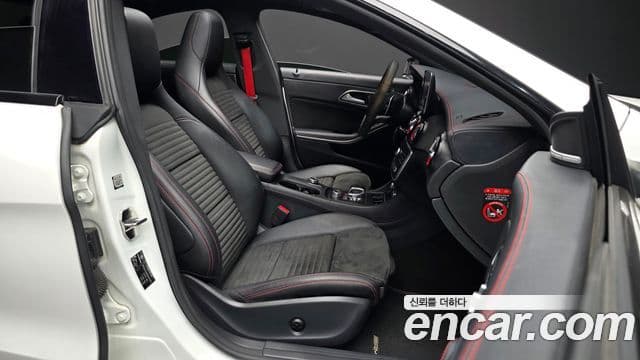 Mercedes-Benz CLA-Class 2018 — фото 11 из 20