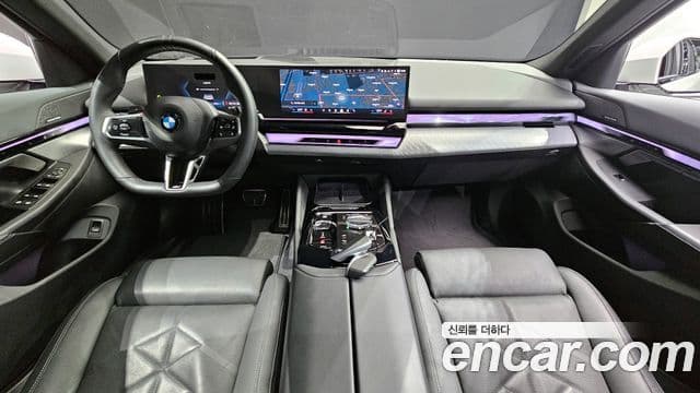 BMW 5 Series 2025 — Photo 15/20