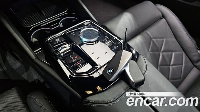 BMW 5 Series 2025 — Photo 3/20