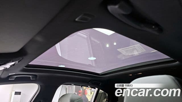 BMW 5 Series 2025 — Photo 9/20